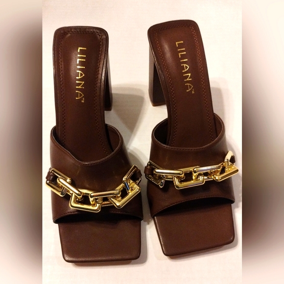 Liliana Shoes - Liliana Block Heel Sandals Brown w/ Gold Link Accent Size 8 - NWOT